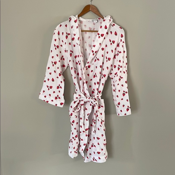 Strawberry Cotton Gauze Hooded Bathrobe - Picture 1 of 6